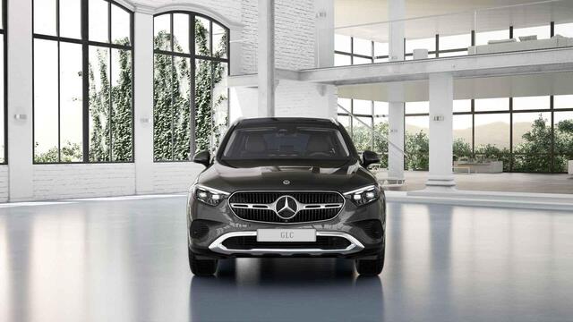 Mercedes-Benz GLC-KLASSE 300e 4MATIC Business Solution Luxury | Panoramadak | Trekhaak | Winter pakket | Premium pakket |