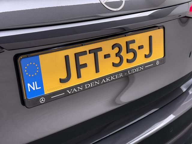Mercedes-Benz GLC-KLASSE 300e AMG // Trekhaak // Burmester // 360 Camera // Memory // 20 inch // Carplay