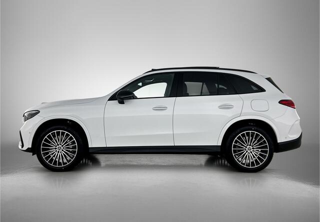 Mercedes-Benz GLC-KLASSE 300e 4MATIC Sport Edition | Premium pakket | Nightpakket | Trekhaak | Memorypakket | DIGITAL LIGHT | Panoramaschuifdak | 360° camera | Augmented Reality navigatie |