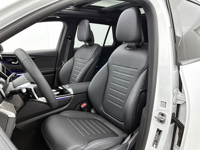 Mercedes-Benz GLC-KLASSE 300e 4MATIC Sport Edition | Premium pakket | Nightpakket | Trekhaak | Memorypakket | DIGITAL LIGHT | Panoramaschuifdak | 360° camera | Augmented Reality navigatie |