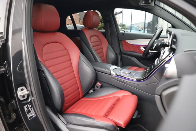 Mercedes-Benz GLC-KLASSE Coupé 300e AMG 4-Matic | 320PK | Schuifdak | Burmester | Keyless-go | Sfeerverlichting | Multibeam | Stoelverw. | NL-Auto | 2021.