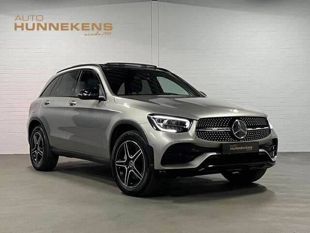 Mercedes-Benz GLC-KLASSE 300e 4MATIC AMG | Trekhaak | Open dak | Camera | Stoelverwarming | Memory | Cruise control | Carplay