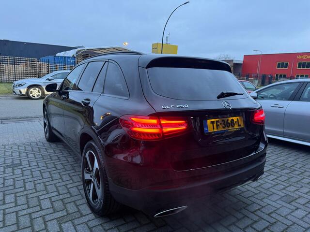 Mercedes-Benz GLC-KLASSE 250 4MATIC Premium Plus | 1E EIGENAAR | 12MND GARANTIE | AUTOMAAT | LED | CRUISE | TREKHAAK | AIRCO |