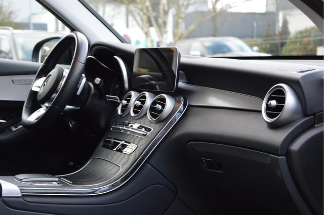Mercedes-Benz GLC-KLASSE 300e 4MATIC AMG-LINE | NIGHT PAKKET | LED | PANORAMADAK | TREKHAAK | DAB | ENZ