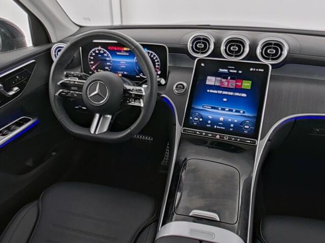 Mercedes-Benz GLC-KLASSE 400e 4MATIC AMG Line Premium 381 PK I MANUFAKTUR ALPINE I Panorama dak I Trekhaak I 360 camera I DIGITAL LIGHT I Memory stoelen I Keyless-Go I I Winterpakket I Nightpakket I 20'' Velgen I Niveau-regeling I Lederen bekleding I