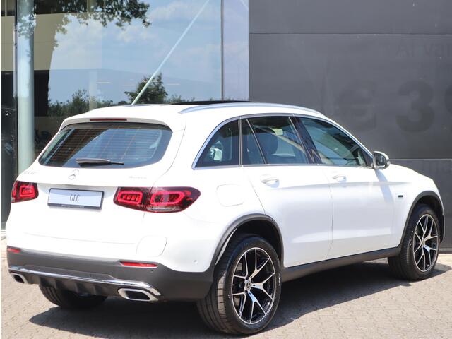 Mercedes-Benz GLC-KLASSE 300e 4MATIC AMG line | Panoramadak | Burmester | Memory Seats | Camera | Navigatie | Automaat