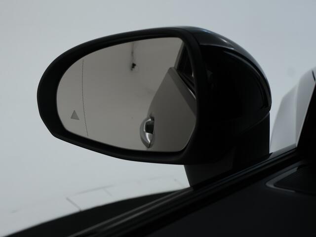 Mercedes-Benz GLC-KLASSE 300 e 4MATIC AMG Plug-In Hybride | Luchtvering | Panoramadak | Rijassistentiepakket plus | Memory | 360 gr Camera | Winterpakket | Inclusief 24 maanden Mercedes-Benz Certified garantie voor Europa.