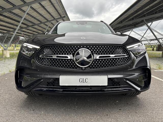 Mercedes-Benz GLC-KLASSE 400e 4MATIC Sport Edition | Night | Panoramadak | Burmester | Rijassistentiepakket + | Airmatic | Head-up display |