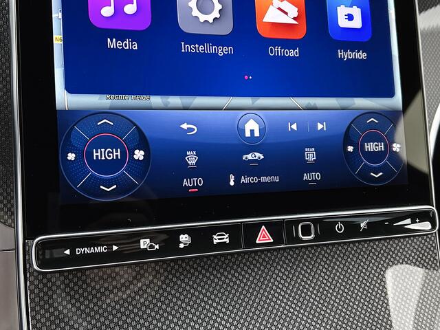 Mercedes-Benz GLC-KLASSE 300 e 4MATIC AMG Plug-In Hybride | Edition AMG-Line | Burmester® | Head-up-Display | Alarm Klasse 3 | Trekhaak | 20 Inch AMG Velgen | Night Pakket | Inclusief 24 maanden MB Certified garantie voor Europa.