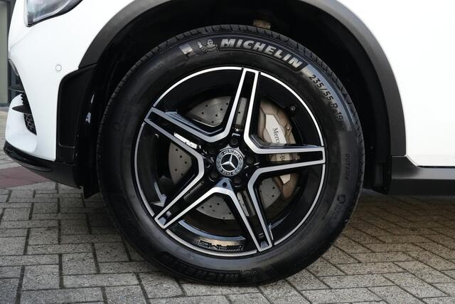 Mercedes-Benz GLC-KLASSE 300e 4MATIC Premium Plus 313pk Panoramadak/Stoelverwarming/360Camera