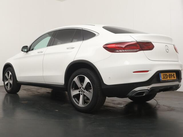 Mercedes-Benz GLC-KLASSE Coupé 300e 4MATIC Business Solution Luxury - Navigatie - Stoelverwarming - Wegklapbare trekhaak