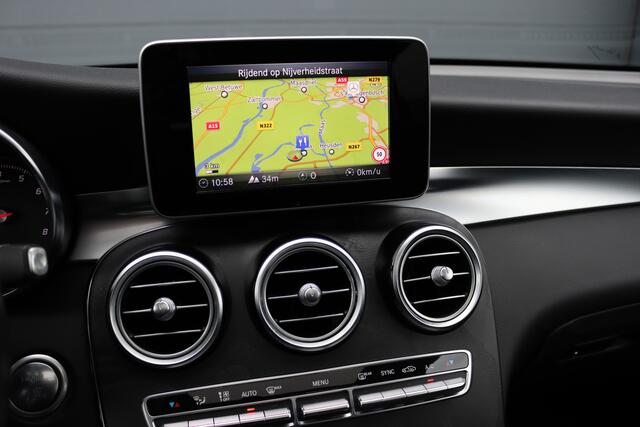 Mercedes-Benz GLC-KLASSE Coupé 250 4MATIC AMG Line | Schuifdak | Dodehoekassistent | Nightpakket | Stoelverwarming | Camera | Zitcomfortpakket | Navigatie | Cruise Control | High Perf. LED |