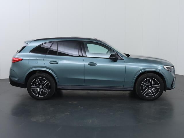 Mercedes-Benz GLC-KLASSE 300e 4MATIC AMG Line | Night | Panoramadak | Trekhaak | Memory | Rijassistentiepakket Plus |