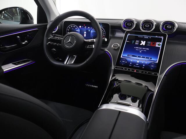 Mercedes-Benz GLC-KLASSE 300e 4MATIC AMG Line | Night | Panoramadak | Trekhaak | Memory | Rijassistentiepakket Plus |