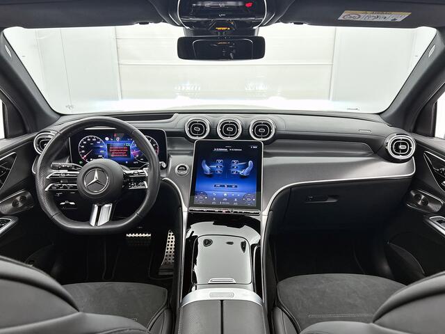 Mercedes-Benz GLC-KLASSE 200 4MATIC AMG Line | Panoramadak | Burmester 3D | 360° camera | Alarmklasse 3 | Digital light | Inclusief 24 maanden MB Certified garantie voor Europa.