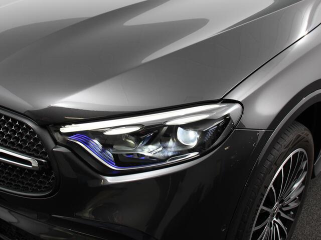 Mercedes-Benz GLC-KLASSE 300e 4MATIC AMG Line | Navigatie | Cruise Control | Parkeersensoren | Stoelverwarming | Matrix LED-koplampen | Virtual Cockpit | Surround-systeem Burmester | Inductielader