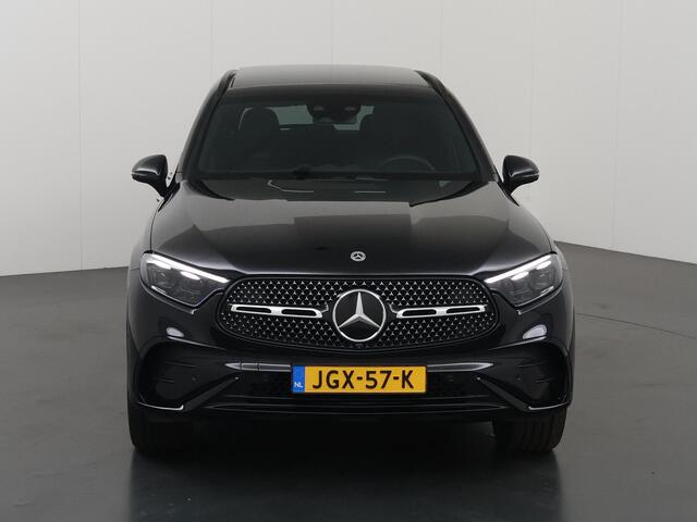 Mercedes-Benz GLC-KLASSE 300e 4MATIC Sport Edition | Night | Panoramadak | Trekhaak | Burmester | Rijassistentiepakket | Head-up display | Memory stoelen |