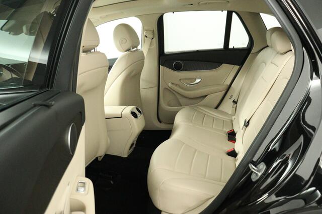 Mercedes-Benz GLC-KLASSE 350e 4MATIC Premium Plus NIGHT Hybride | Pano | Leer | Navi | DAB+ | LED / Xenon | Trekhaak - RIJKLAAR