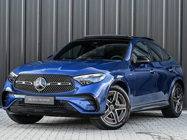Mercedes-Benz GLC-KLASSE Coupé 300e 4MATIC AMG Line Panoramadak | Luchtvering | Distronic | Ambient verlichting plus | Achterasbesturing | Multicontourstoelen | 360 Camera | Digital Light |