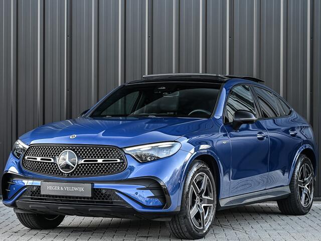 Mercedes-Benz GLC-KLASSE Coupé 300e 4MATIC AMG Line Panoramadak | Luchtvering | Distronic | Ambient verlichting plus | Achterasbesturing | Multicontourstoelen | 360 Camera | Digital Light |