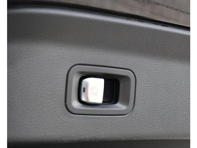 Mercedes-Benz GLC-KLASSE Coupé 300e 4MATIC Premium Plus AMG, AIRMATIC, HUD