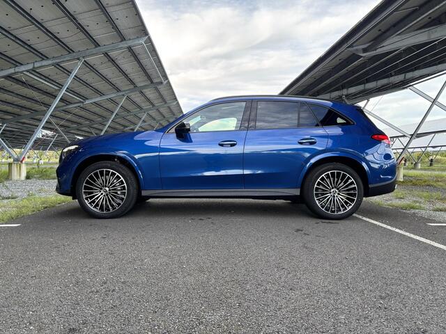 Mercedes-Benz GLC-KLASSE 300e 4MATIC Sport Edition | Panoramaschuifdak | Premium pakket | Nightpakket | 360° camera | Dodehoekassistent | DIGITAL LIGHT |