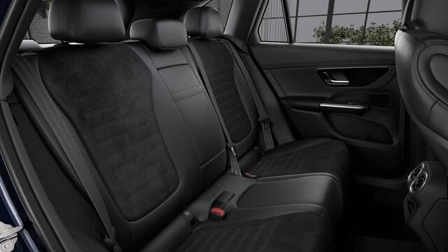 Mercedes-Benz GLC-KLASSE 300e 4MATIC AMG Line | Night | Trekhaak | 19" lichtmetalen velgen | Digital Light | Memory |