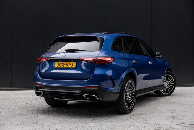 Mercedes-Benz GLC-KLASSE 300e 4MATIC Sport Edition | Panoramaschuifdak | Premium pakket | Nightpakket | Trekhaak | 360° camera | Dodehoekassistent | DIGITAL LIGHT |