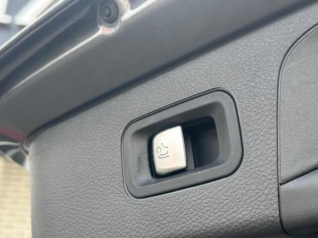 Mercedes-Benz GLC-KLASSE 250 4MATIC Premium | Panoramadak | Trekhaak | Cruise Control