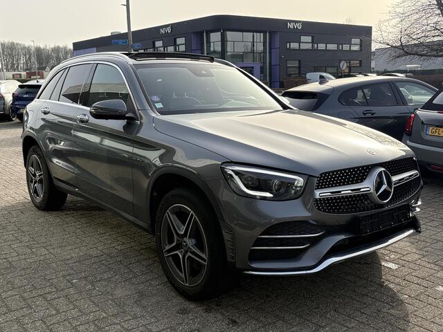 Mercedes-Benz GLC-KLASSE 300e 4MATIC AMG Line 320pk | PHEV | Panoramadak | Stoelverwarming | Burmeister | 360 Camera | Adaptive Cruise |