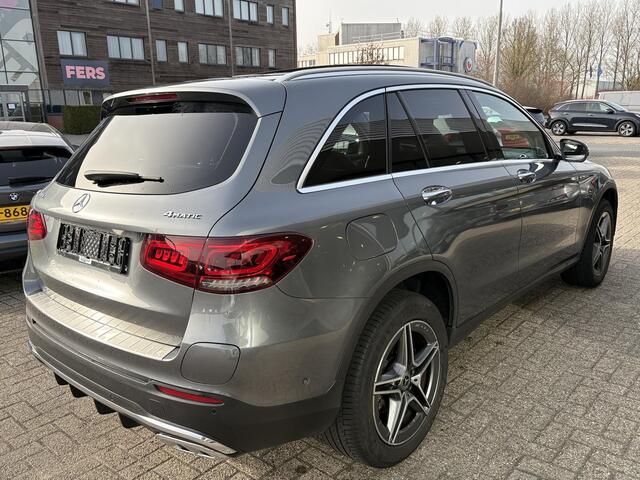 Mercedes-Benz GLC-KLASSE 300e 4MATIC AMG Line 320pk | PHEV | Panoramadak | Stoelverwarming | Burmeister | 360 Camera | Adaptive Cruise |