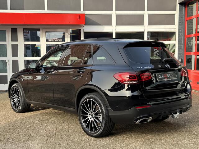 Mercedes-Benz GLC-KLASSE 300e 4MATIC Business Solution AMG *PANO/TREKHAAK/BTW*