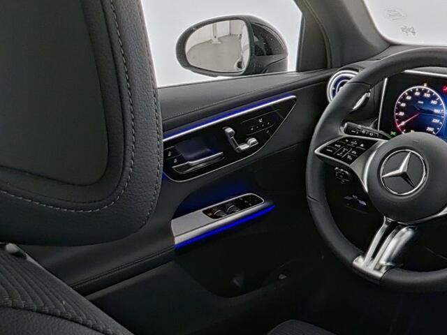 Mercedes-Benz GLC-KLASSE 300 e 4MATIC Plug-In Hybride Trekhaak | Panorama Schuif-Kanteldak | Zwarte hemel | Parkeerpakket met 360°-camera | Stuur en Stoelverwarming. Inclusief 24 maanden MB Certified garantie voor Europa.