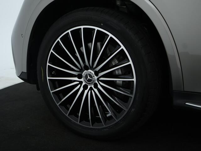 Mercedes-Benz GLC-KLASSE 300 e 4MATIC AMG Plug-In Hybride | Luchtvering | Panoramadak | Rijassistentiepakket plus | Memory | 360 gr Camera | Winterpakket | Inclusief 24 maanden MB Certified garantie voor Europa.