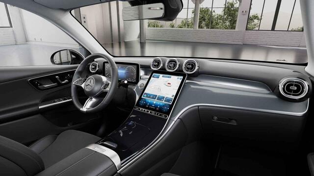 Mercedes-Benz GLC-KLASSE 300e 4MATIC Luxury Line | Panoramadak | Trekhaak | Rij assistentiepakket | Memory stoelen | Winter pakket |