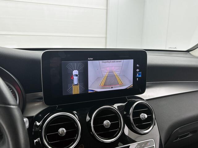 Mercedes-Benz GLC-KLASSE 300 e 4MATIC Plug-In Hybride Trekhaak | Night Pakket | Achteruitrijcamera | Apple CarPlay. Inclusief 24 maanden MB Certified garantie voor Europa.