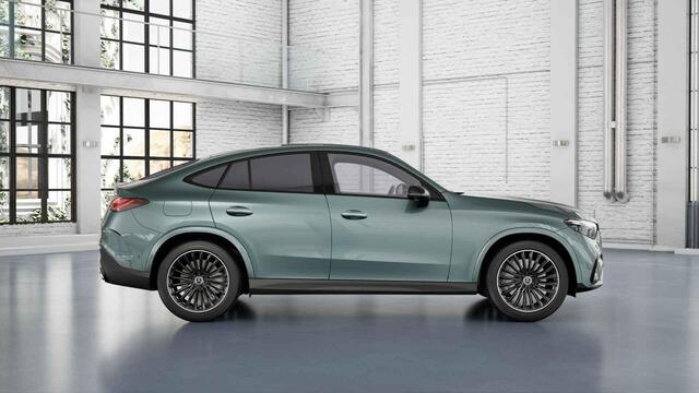 Mercedes-Benz GLC-KLASSE 300e 4MATIC Sport Edition | Premium | Night | Trekhaak | Rijassistentiepakket Plus | Panoramadak | Head Up | Keyless |