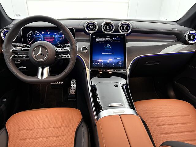 Mercedes-Benz GLC-KLASSE 300e 4MATIC Sport Edition | Premium pakket | Nightpakket | Treeplanken | Trekhaak | Panoramaschuifdak | Memorypakket | Smartphone-integratie | 360° camera | Augmented Reality navigatie |