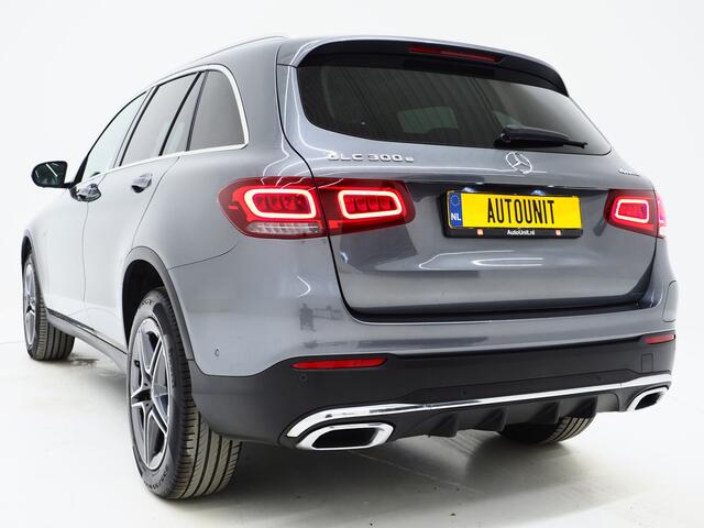 Mercedes-Benz GLC-KLASSE 300e 4MATIC AMG | Panoramadak | 360 | Leder | Virtual | Stoelverwarming | Dodehoek | LED