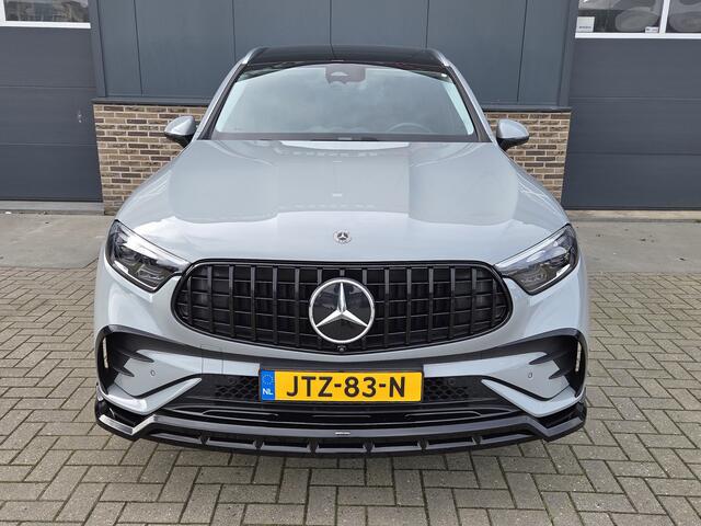 Mercedes-Benz GLC-KLASSE 300e 4MATIC AMG HUD PANO LEDER 360 CAMERA TREKHAAK SFEERVERL.