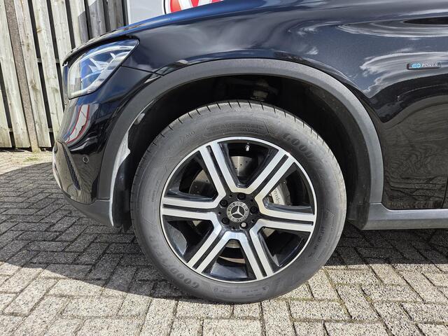 Mercedes-Benz GLC-KLASSE 300e 4MATIC 19"/Trekhaak/Dodehoek/Rijstrooksensor/Sfeerverlichting/Apple Carplay & Android Auto/Stoelverwarming/Elektrische klep