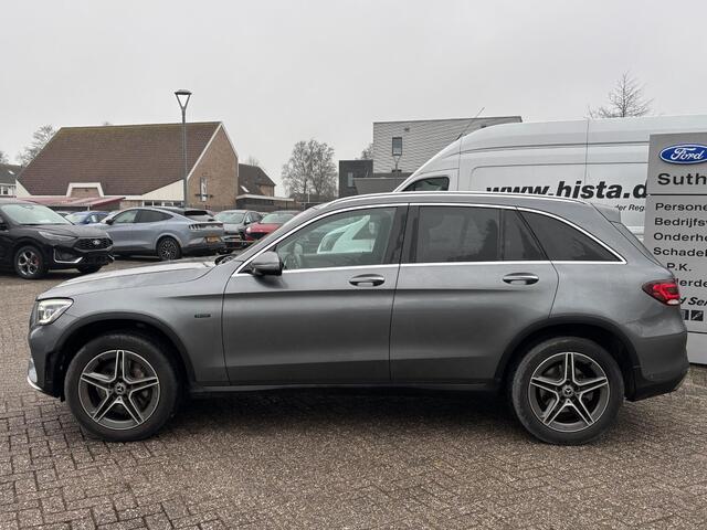 Mercedes-Benz GLC-KLASSE 300e 4MATIC AMG Line | SCI | 320pk PHEV | Panormadak | Afneembare Trekhaak | Burmester Audio | Stoelverwarming | Achteruitrijcamera