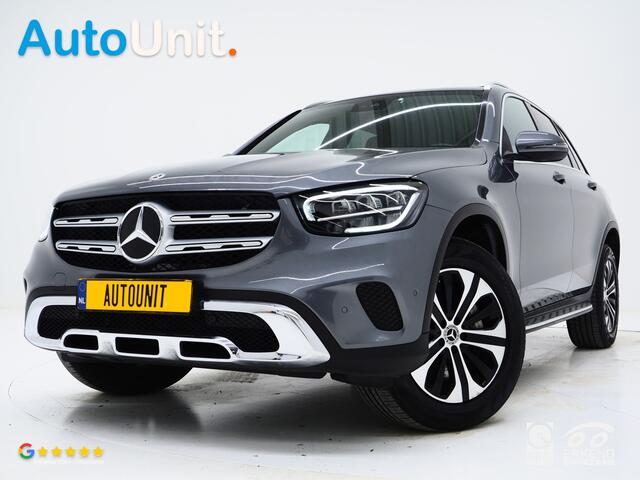 Mercedes-Benz GLC-KLASSE 300e 4MATIC | Panoramadak | Treeplanken | Camera | Sfeerlicht | Virtual | Zwarte Hemel | Carplay