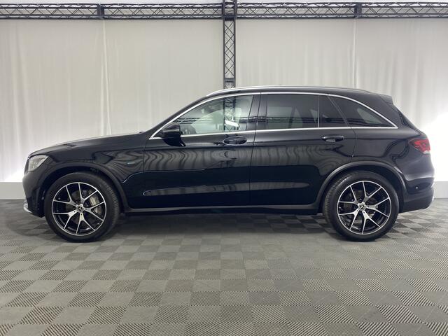 Mercedes-Benz GLC-KLASSE 300e 4MATIC Business Solution AMG | Pano-Dak | Elek. Trekhaak | 360' Camera | Sfeerverlichting | 320 Pk |