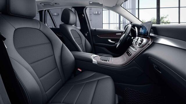 Mercedes-Benz GLC-KLASSE 300e 4MATIC Business Solution AMG | AMG | Night | Panoramadak | Trekhaak | Stoelverwarming |