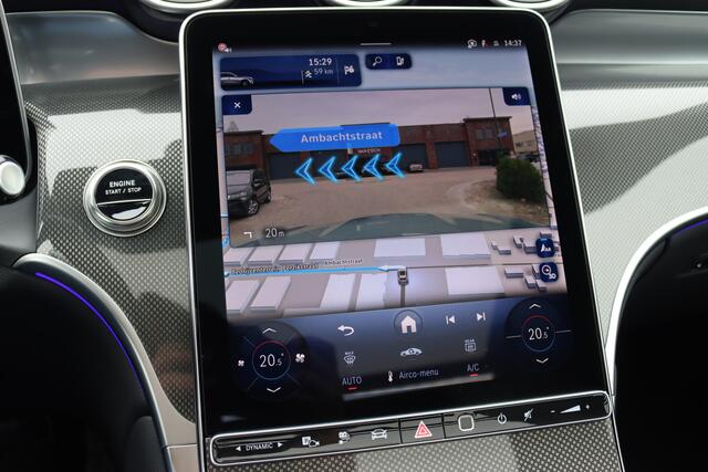 Mercedes-Benz GLC-KLASSE 300de 4MATIC AMG Line | Distronic+ | Panoramadak | Memory | Trekhaak | Digital Light | HUD | Verwarmd Stuurwiel | Surround Camera | Augmented Reality |