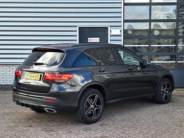 Mercedes-Benz GLC-KLASSE 300e 4MATIC Business Solution AMG | Night pakket | Achteruitrijcamera | Stoelverwarming | Elektrische achterklep