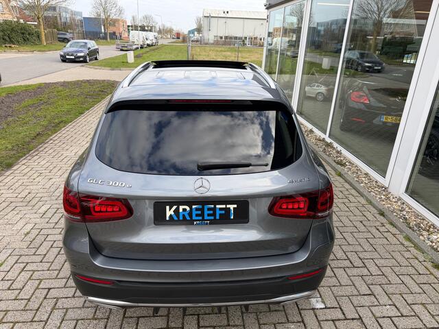 Mercedes-Benz GLC-KLASSE 300e 4MATIC AMG Digitaal | Pano