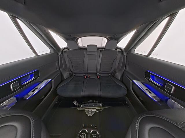 Mercedes-Benz GLC-KLASSE 300 e 4MATIC AMG Plug-In Hybride AMG Line | Night Pakket | Trekhaak | Head-up-Display | Alarm | Burmester® | 20 Inch AMG velgen. Inclusief 24 maanden MB Certified garantie voor Europa.