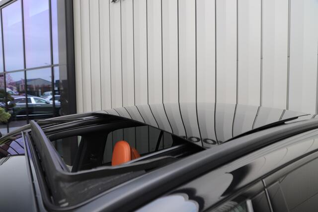 Mercedes-Benz GLC-KLASSE 400e AMG 4-Matic | 381PK | Achterasbesturing | Head-up | Luchtvering | Burmester | Keyless-go | Leder exclusief | Sfeerverlichting | 2024.